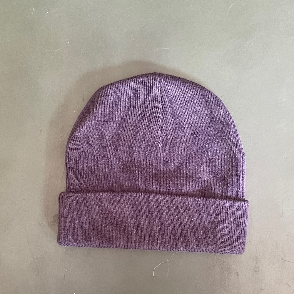 Red Bull Racing Beanie - Picture 2 of 2